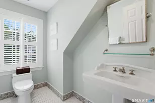 8 Sunset Rd, Darien, CT 06820 - Photo 23