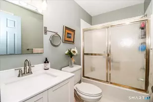 2445 Park Ave, Bridgeport, CT 06604 - Photo 21