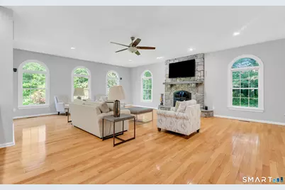 141 Putting Green Road, Trumbull, CT 06611 - Photo 11