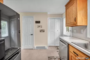 8 Countryside Ln, Middletown, CT 06457 - Photo 15