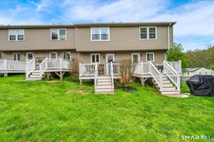 8 Countryside Ln, Middletown, CT 06457 - Photo 3