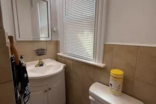 113 Bunker Hill Ave, Waterbury, CT 06708 - Photo 5