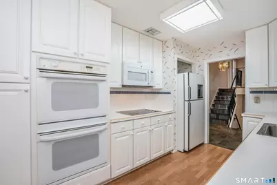 111 Lyman Road, West Hartford, CT 06117 - Photo 9