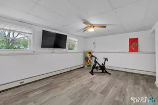 19 Robertson Dr, Hamden, CT 06518 - Photo 23