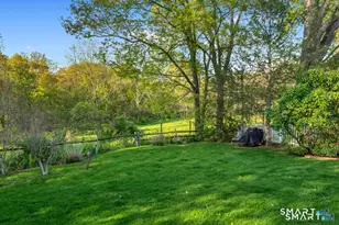 19 Robertson Dr, Hamden, CT 06518 - Photo 35