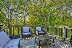 19 Robertson Dr, Hamden, CT 06518 - Photo 27
