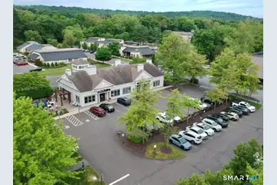 466 Heritage Road #4, Southbury, CT 06488 - Photo 3