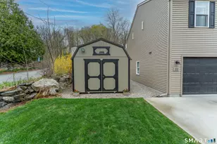 22 Barber St, Putnam, CT 06260 - Photo 3