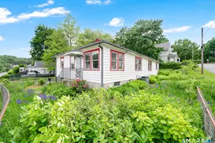42 Bryan St, Waterbury, CT 06705 - Photo 35