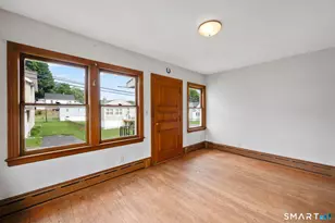 42 Bryan St, Waterbury, CT 06705 - Photo 7
