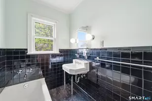 42 Bryan St, Waterbury, CT 06705 - Photo 23