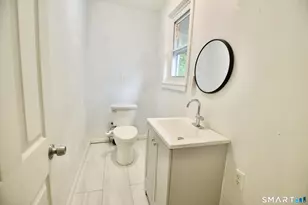 407 East Ave, Bridgeport, CT 06610 - Photo 5