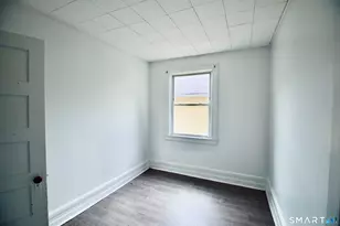 407 East Ave, Bridgeport, CT 06610 - Photo 15