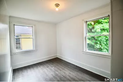 407 East Avenue, Bridgeport, CT 06610 - Photo 13