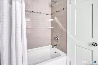 102 Peck Avenue, West Haven, CT 06516 - Photo 11