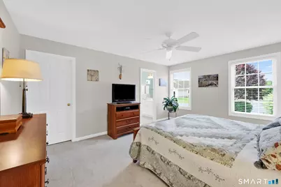 31 Ross Way #31, Windsor Locks, CT 06096 - Photo 15