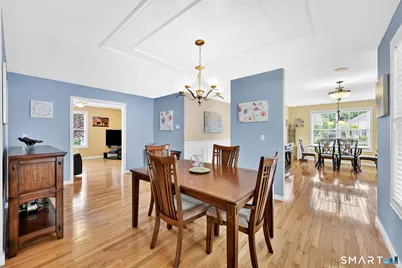 31 Ross Way #31, Windsor Locks, CT 06096 - Photo 9