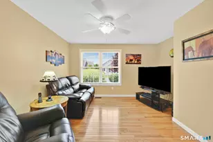 31 Ross Way, Windsor Locks, CT 06096 - Photo 13