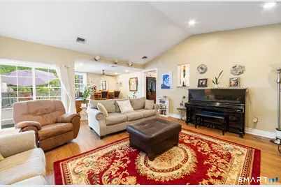 45 Carriage Lane, Milford, CT 06460 - Photo 9
