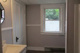 105 Woodstock Ave, Putnam, CT 06260 - Photo 11