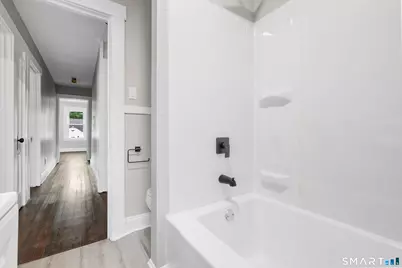 241 Oak Street, Manchester, CT 06040 - Photo 19