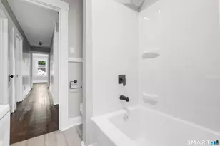 241 Oak St, Manchester, CT 06040 - Photo 19