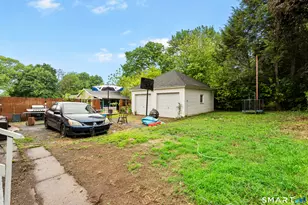 241 Oak St, Manchester, CT 06040 - Photo 29