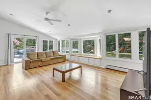76 Greenbrier Rd, Trumbull, CT 06611 - Photo 5