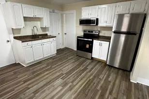 42 Spring St, New London, CT 06360 - Photo 5