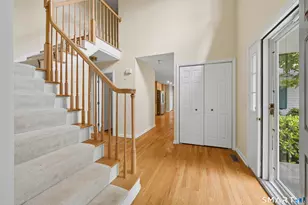 20 Pequot Ct, Monroe, CT 06468 - Photo 3