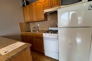 140 Grove St, Stamford, CT 06902 - Photo 9
