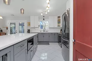 16 Marion Rd, Bethany, CT 06524 - Photo 7