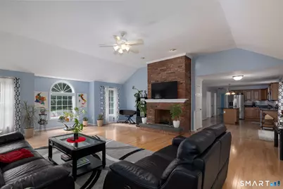 15 Sarah Drive, Oxford, CT 06478 - Photo 5