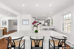 22 Ocean Dr N, Stamford, CT 06902 - Photo 9