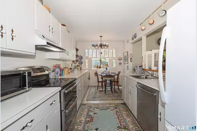 10 Heritage Circle #A, Southbury, CT 06488 - Photo 5