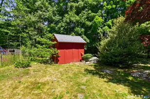 6 Robin St, Stonington, CT 06379 - Photo 5