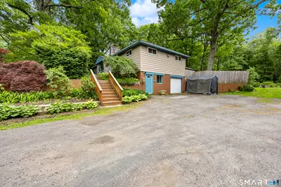 1067 Litchfield Turnpike, New Hartford, CT 06057 - Photo 3