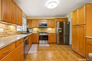 1067 Litchfield Turnpike, New Hartford, CT 06057 - Photo 7