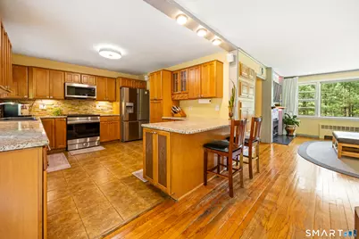 1067 Litchfield Turnpike, New Hartford, CT 06057 - Photo 5