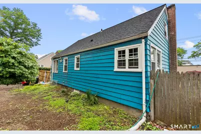 265 Jennings Avenue, Bridgeport, CT 06610 - Photo 35