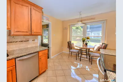 73 Fawn Ridge Lane #73, Norwalk, CT 06851 - Photo 11
