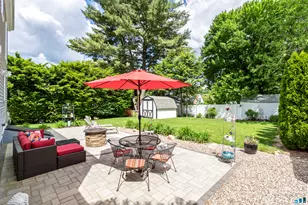 22 Rowe Pl, Bristol, CT 06010 - Photo 31