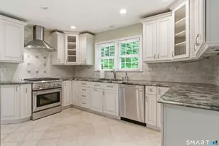 24 Highbrook Rd, Norwalk, CT 06851 - Photo 7