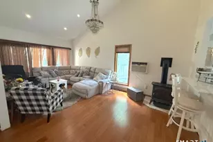 109 Spruce Dr, Naugatuck, CT 06770 - Photo 11