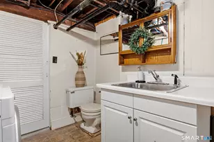 31 Puritan Ln, Stamford, CT 06906 - Photo 23