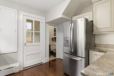 31 Puritan Lane, Stamford, CT 06906 - Photo 9