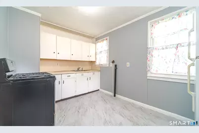 15 South Court, Meriden, CT 06450 - Photo 9