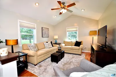 22 Pebblebrook, Windsor, CT 06095 - Photo 11