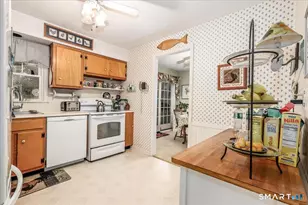 75 Centerbrook Rd, Fairfield, CT 06824 - Photo 13