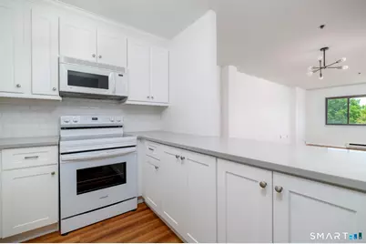 1633 Washington Boulevard #5F, Stamford, CT 06902 - Photo 9